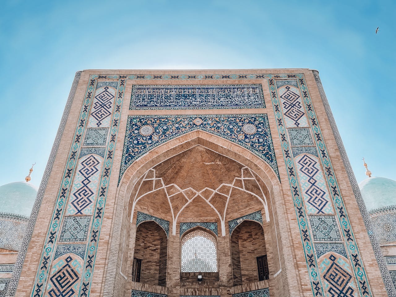 Tashkent corporate training venue&mdash;skyline, IT parks, and central venues